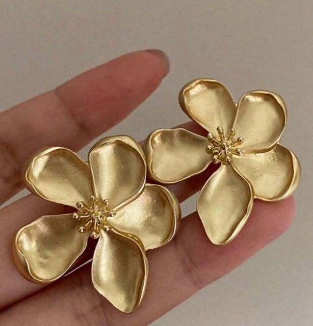 Ila Earrings